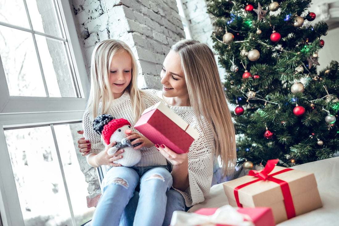 Best Christmas Gift Ideas 2024 Under $20: Gift Giving Tips & Guide