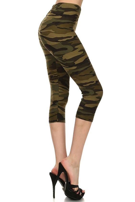 Womens Green Camo Capri Leggings  Yoga Pants and Tights – MomMe