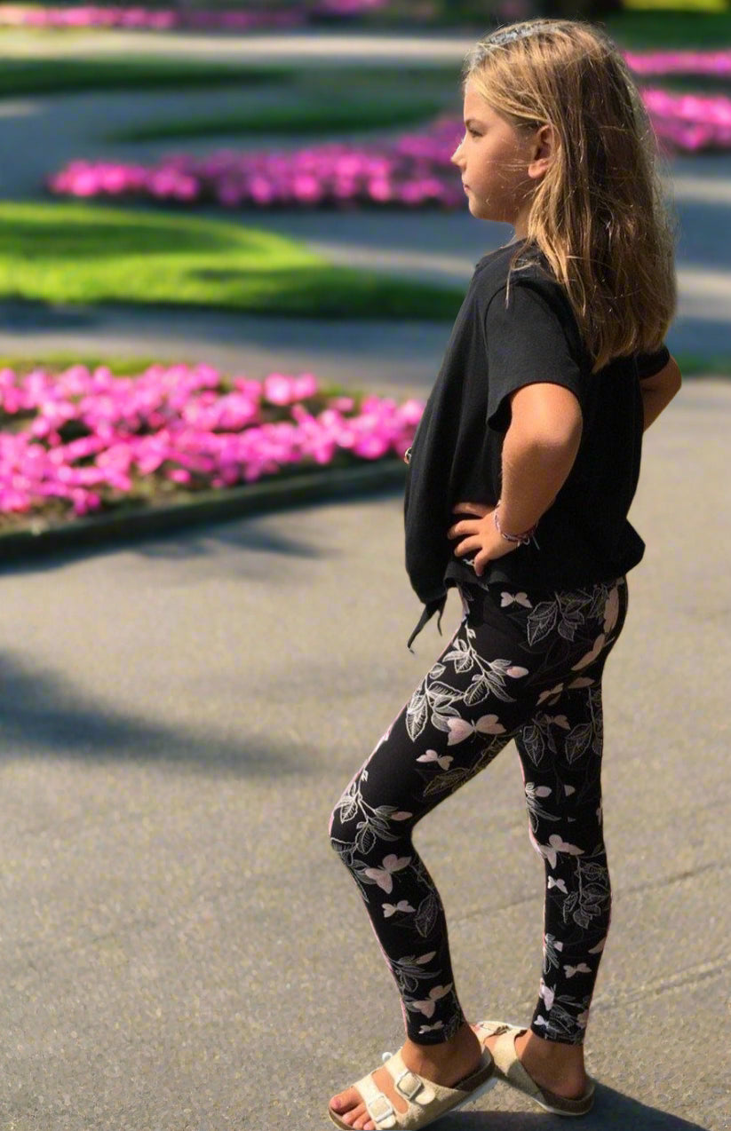 Girls Pink Butterfly Leggings Leggings MomMe and More Boutique