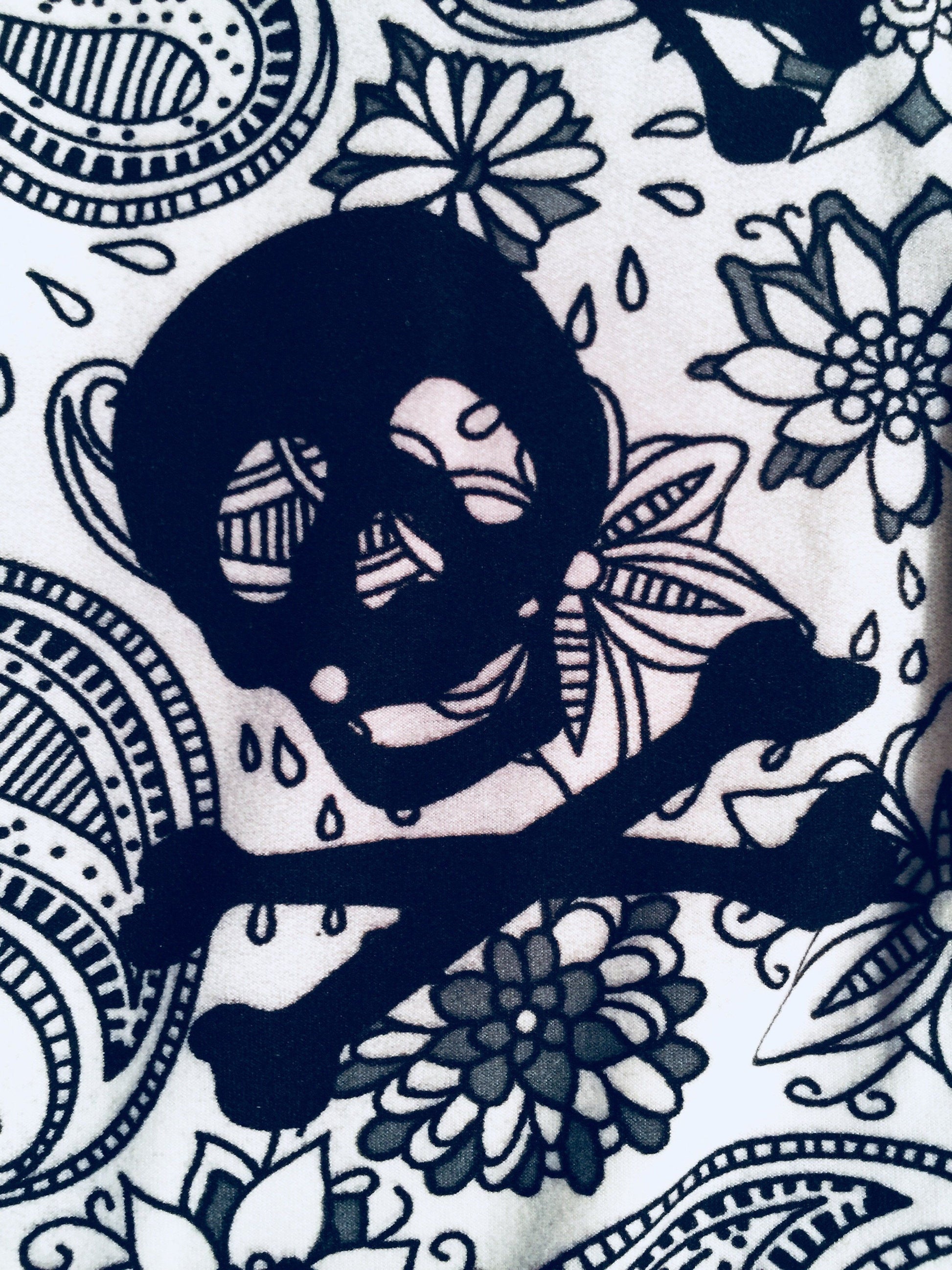 Girl’s Skull Paisley Printed Leggings White: S and L Leggings MomMe and More