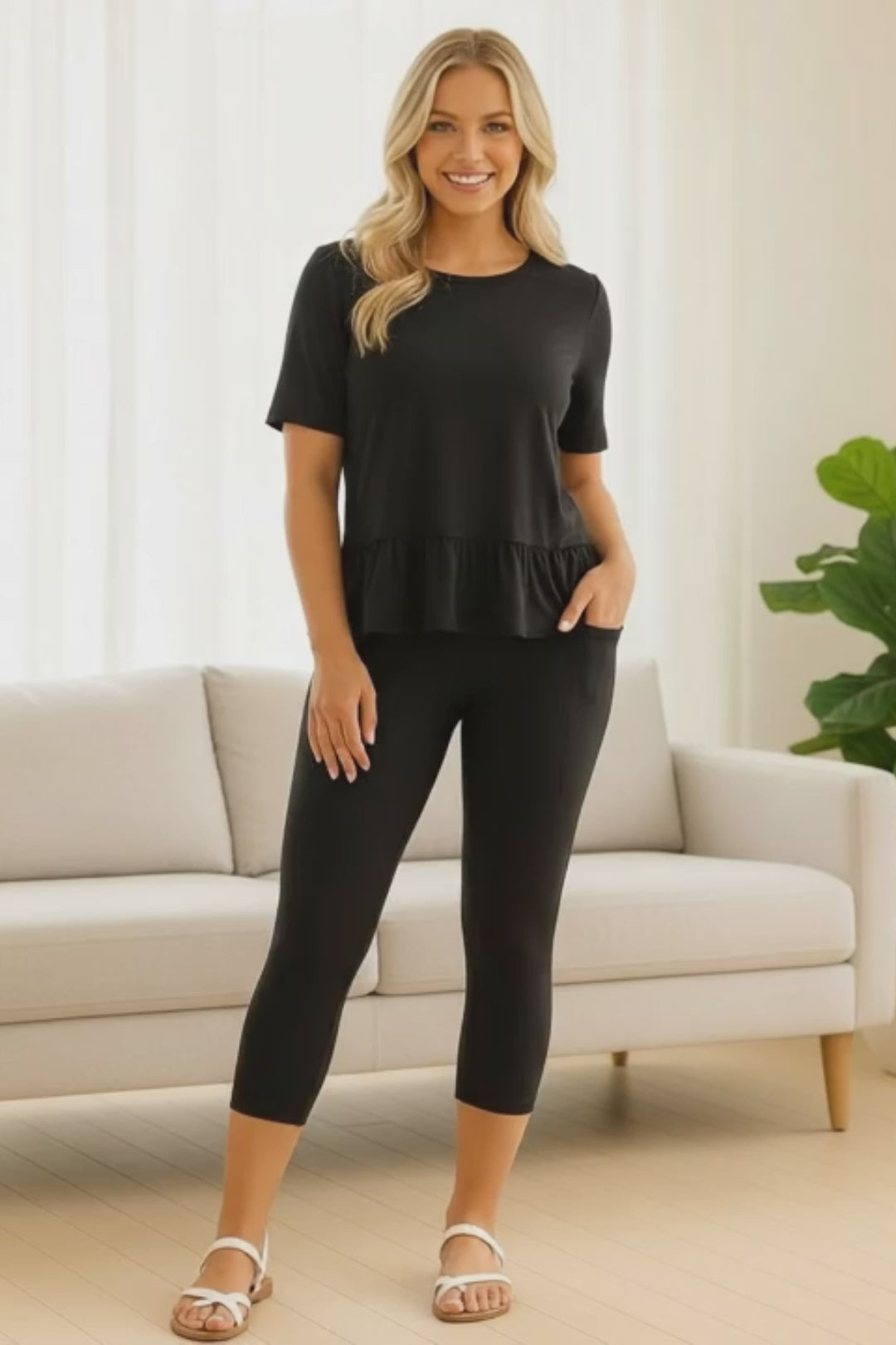 Black capri leggings 