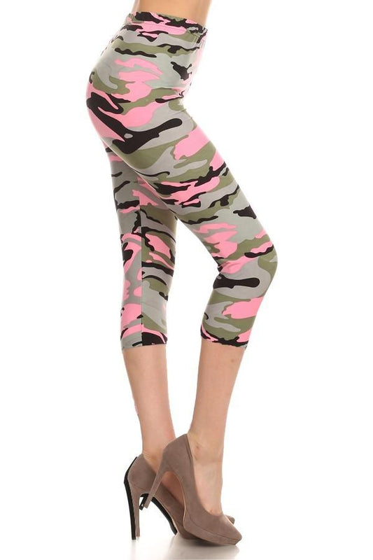 Women's Pink Camouflage Capri Leggings Leggings MomMe and More 