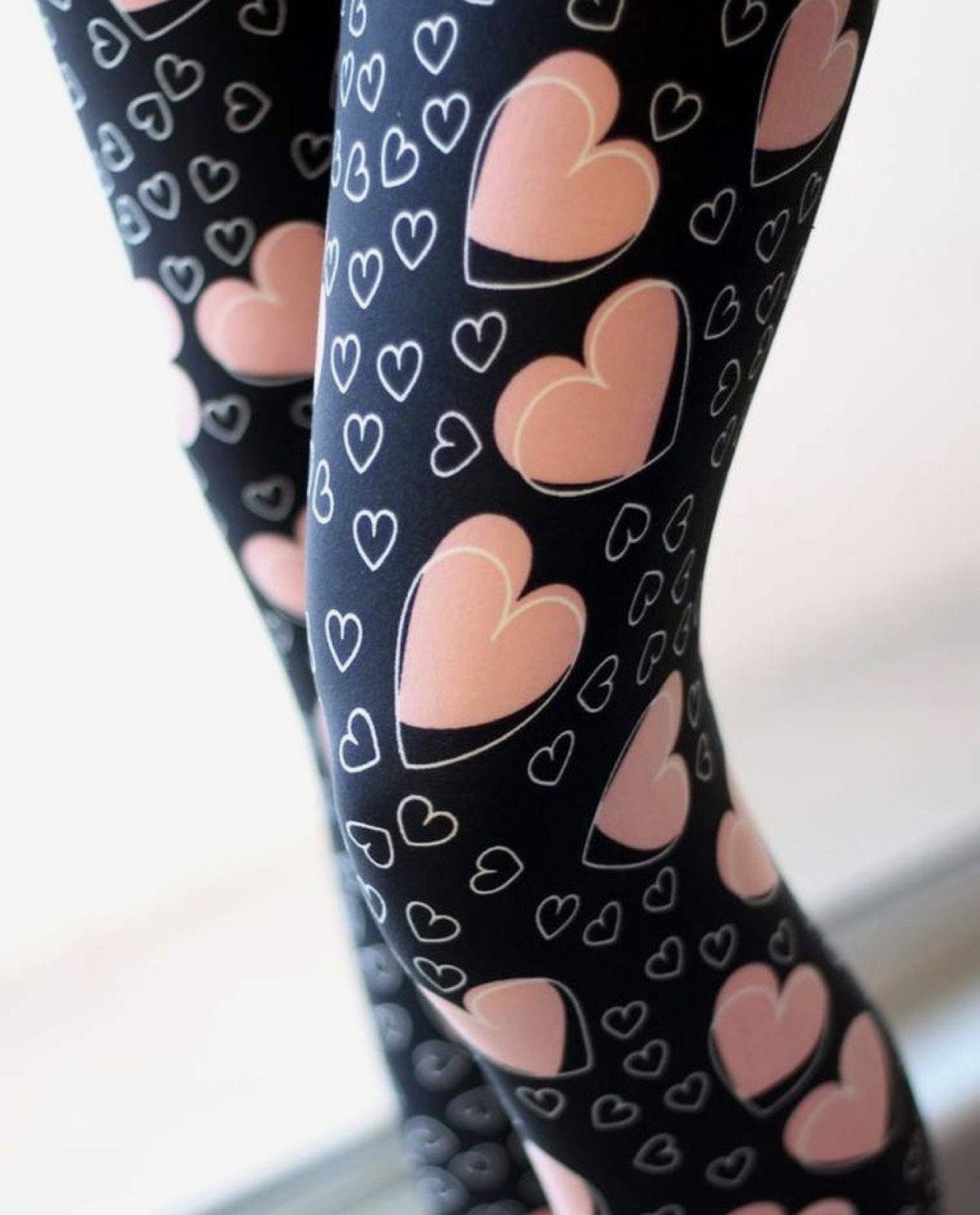 Womens Valentine's Day Pink Heart Leggings: XPlus 2xl/3xl Leggings MomMe and More 