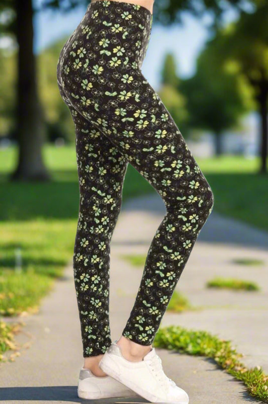 Womens St Patrick Day Green Shamrock Leggings: Yoga Waist Leggings MomMe and More 