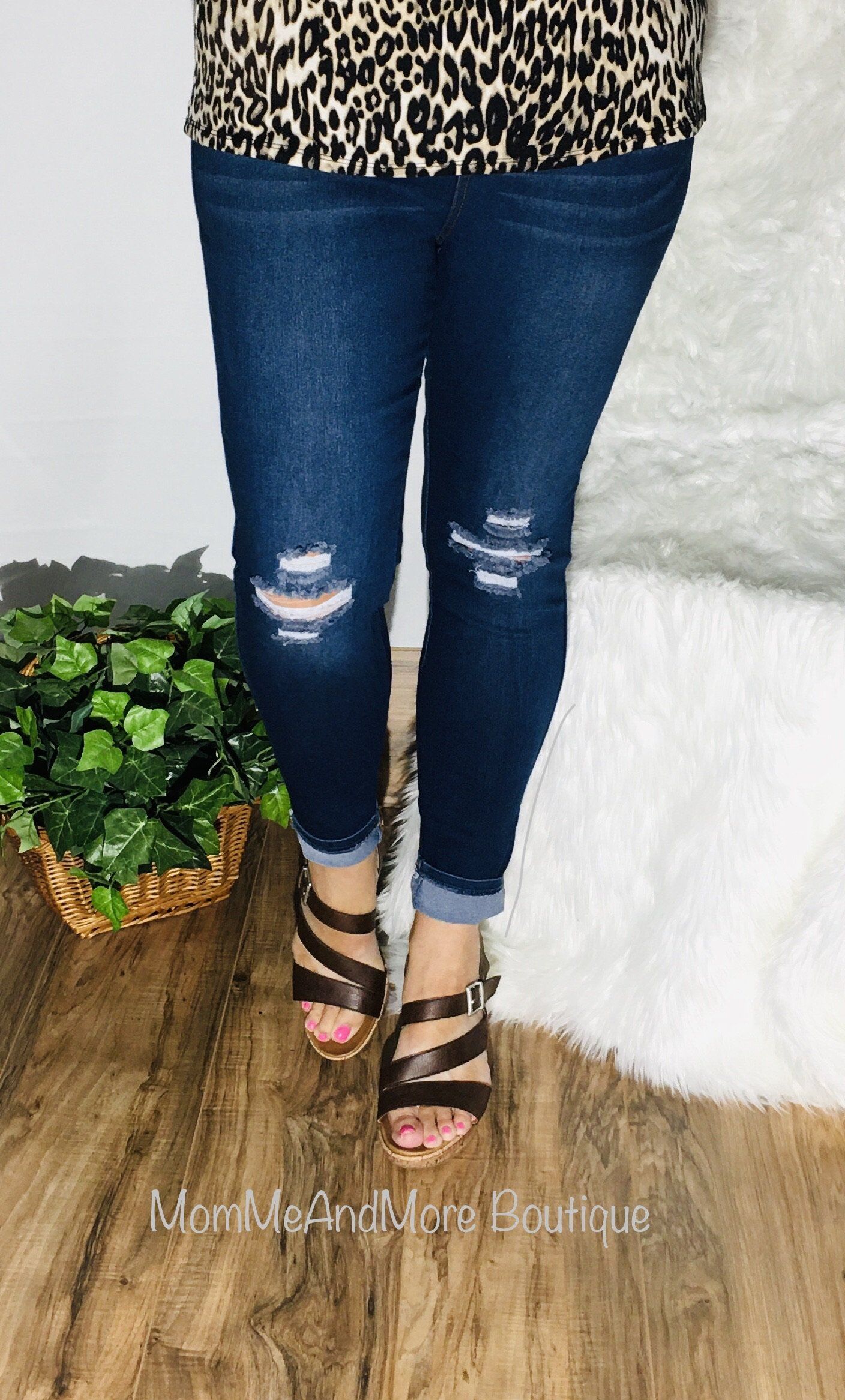Women's Distressed Ripped Jegging Jeans: Plus Jeans MomMe and More 